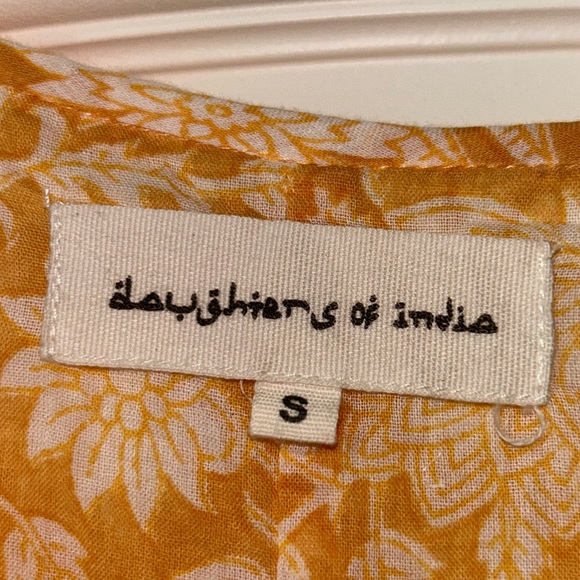 DAUGHTERS OF INDIA YELLOW FLOWY DRESS! - Picture 3 of 5